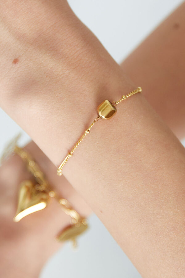 Armband met bolletje